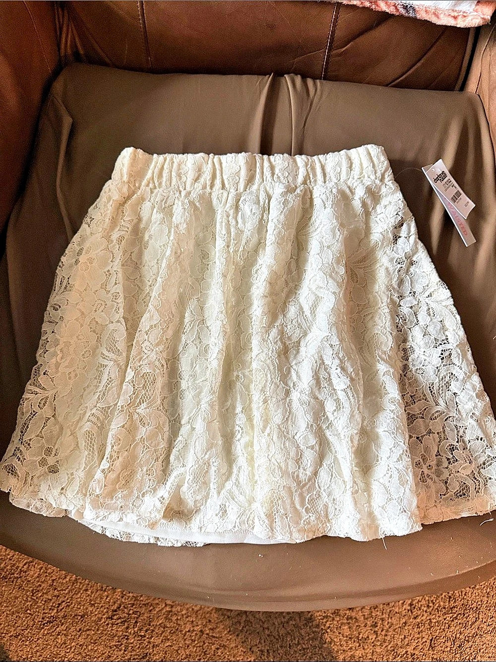 Charlotte Russe Lace Skirt Floral Mini in White Size Small